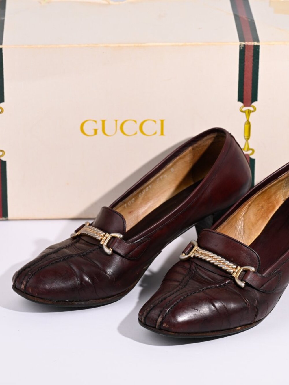 Vintage Gucci burgundy leather horsebit low-heel pumps with box size 7.5